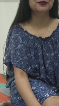 Saara India miang melancap dirinya – video xxx yang sangat panas