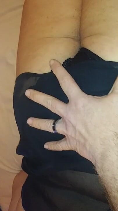 Sexy Chubby Squirter: Dipukul dan disebat