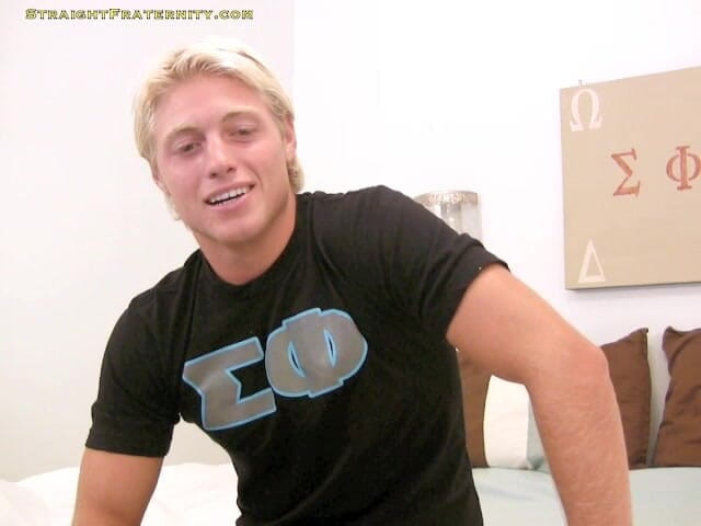 Straight Fraternity: Hurley: Sexy blonďatá záchranná surfařka