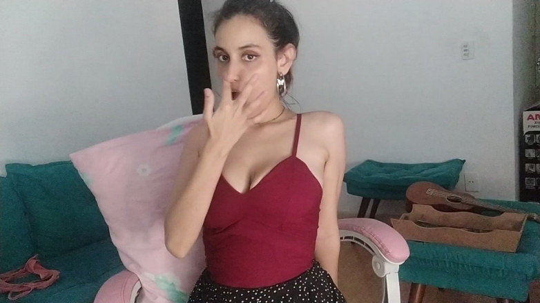 Ms Candy Bunny: Îmi iau nasul și îmi ling degetele
