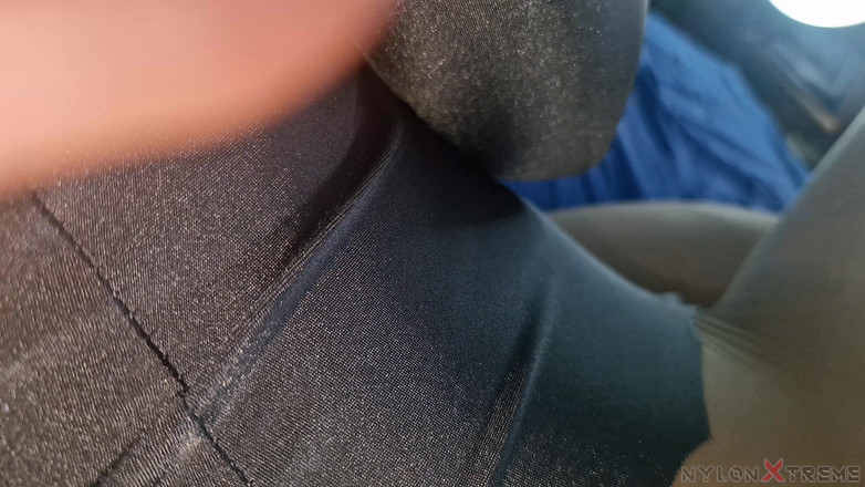 Nylon Xtreme: pov(देखने का बिंदु) elena Clark Zentai Catwomen हस्तमैथुन
