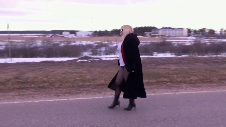 Nylon-Heels: Stil de afaceri, haină de blănuri de plimbare