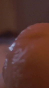 Buzzes Close up Pre-cum