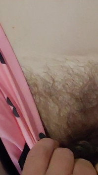 Amatör MILF har en orgasm med en främling.