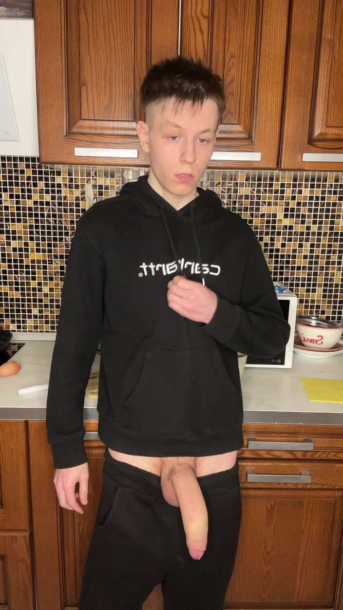 Morflot24: Wichs-session mit großem schwanz von geilem twink