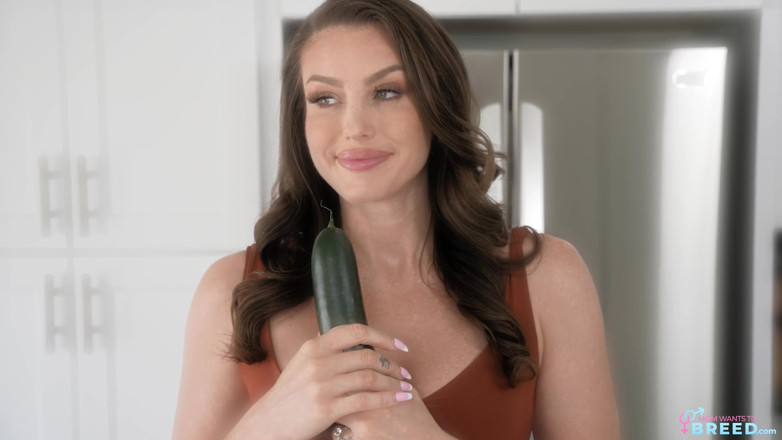 MomWantsToBreed: Мачеха хочет мою плоть больше, чем ее продукты - s3:e4