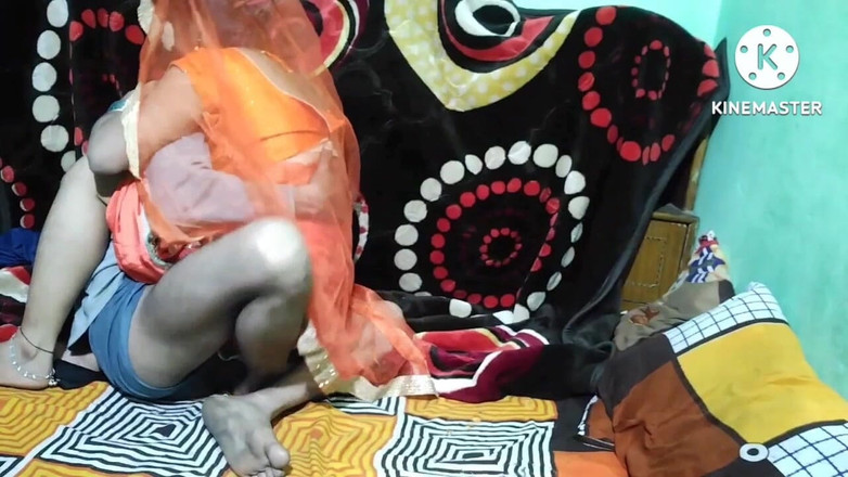 Saxesageth: Vare красивая девушка, парень, саксо-песня, индийская саксуалка