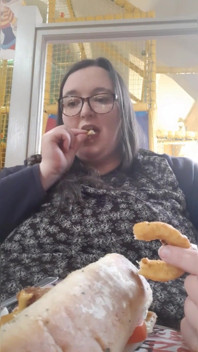 SSBBW - filmagem secreta da refeição com madrasta (Este vídeo não tem áudio)