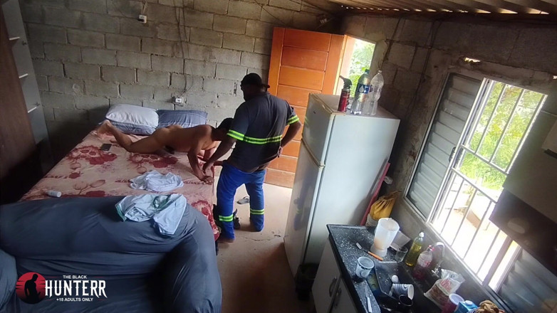 TheBlacKHunterr: Mijn hardwerkende buurvrouw neukt mijn kont video 2