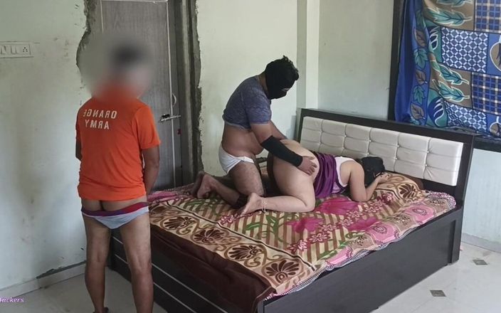 Telugu-fuckers: Telugu skilsmässa MILf tar två kukar på en gång