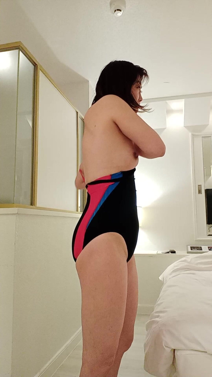 Mayumi Kanzaki: Take off Your Bikini and Put on a Competitive Swimsuit