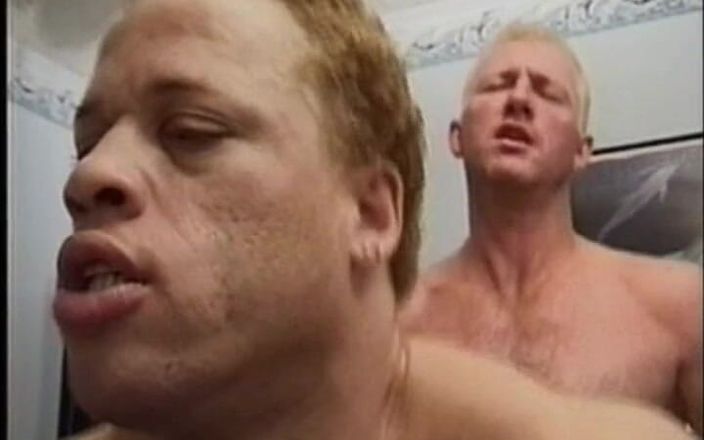 Gay 90's Vintage Porn: Необроблений хлопець, інтимна близькість, гострі відчуття 2