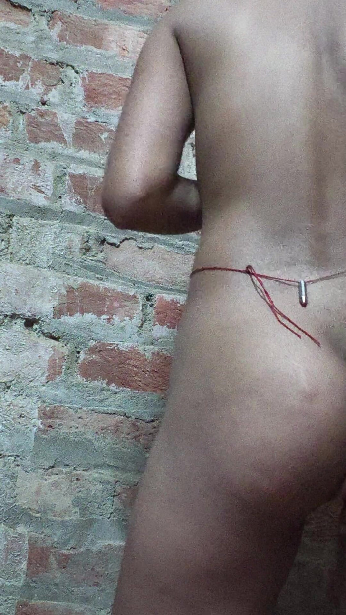 Moma: सेक्सी वीडियो