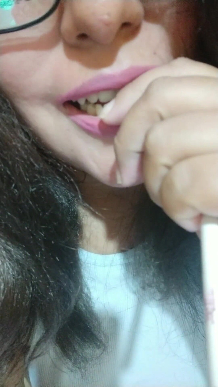 Carla Villalobos: Miang Semasa Saya Mengajar Kelas Di Bilik Darjah Universiti