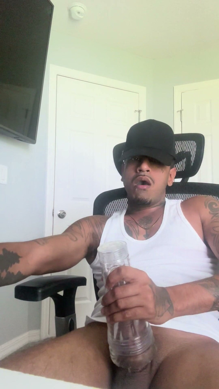 Nando Sinz: Using a Clear Fleshlight and Nutting - Nando Sinz