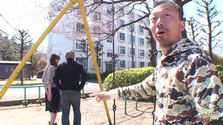 Magic Asian Pussy: Tahle děvka se vrátila domů a užila si maraton na...
