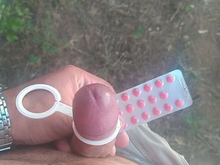 Big Dick Red: Zakładam kajdankę na mojego napalonego penisa