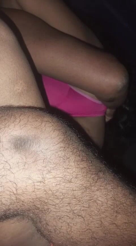 Auntixxx69: Dnes mi můj nevlastní bratr dal potěšení ze šukání a uhasil...