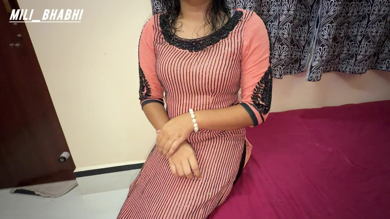 Mili bhabi: Desi Beautiful Ladies Taylor Mengongkek Pepek Ketat Hindi Penuh – Mms...