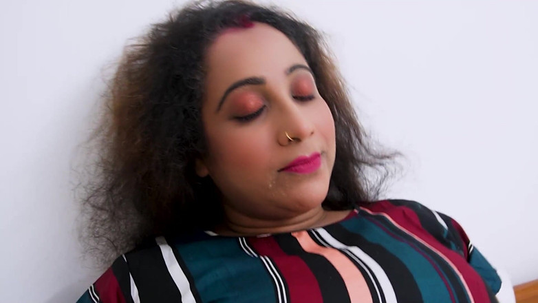 Queen star Desi: A Big Boobs Sexy Stepaunty Fucked with a Stepson