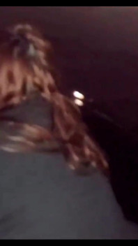 ¡lleva a su esposa a ser corrida por extraños al aire libre!