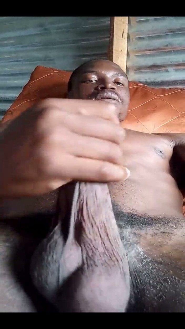 Mr_african: 내 흑인 대물 자지 위에 앉아 보짓물 가득한 보지로 흔들어줘