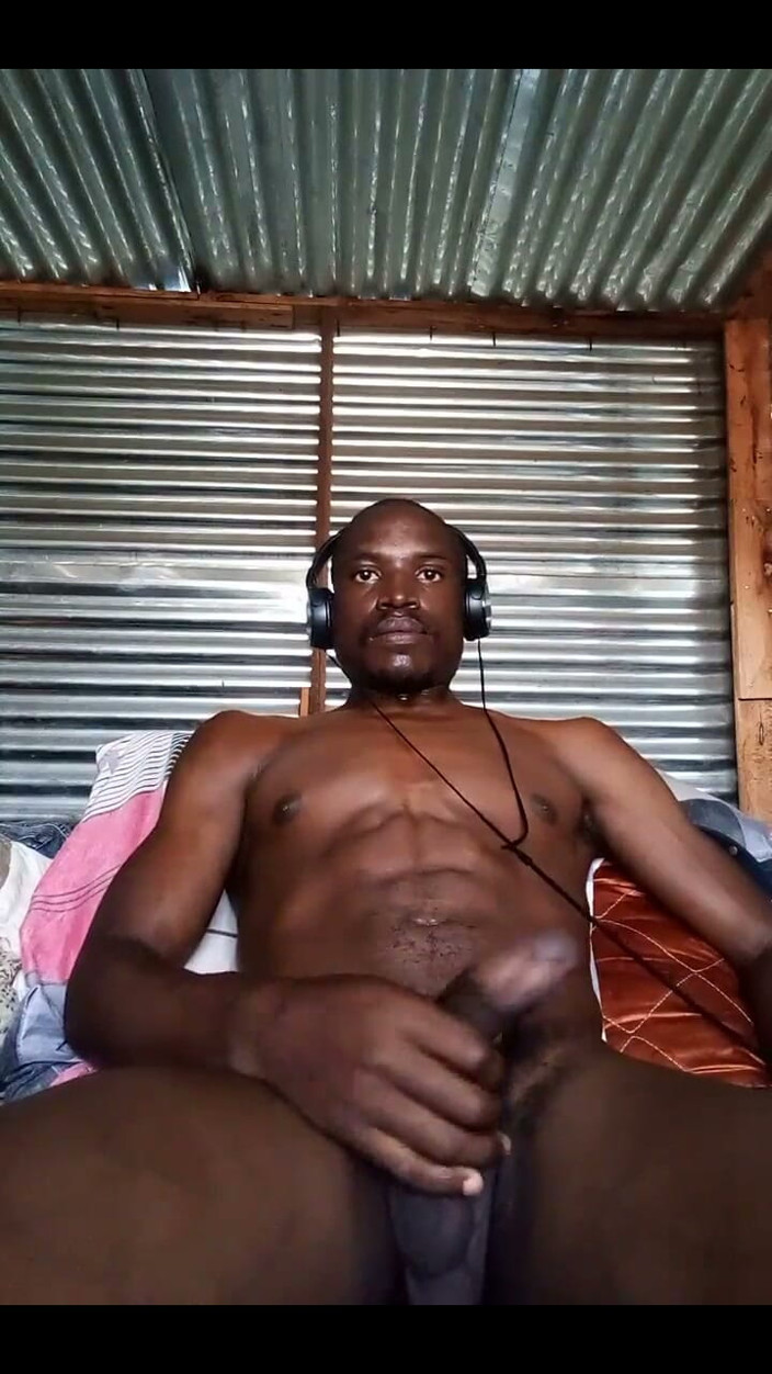 Mr_african: Acariciando bbc, grandes bolas, gozada na minha mão