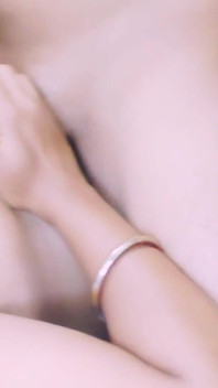 Ho chiamato il mio ragazzo sexy e mi sono fatta scopare duramente