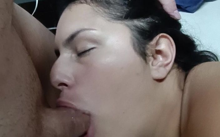 Scarletttejones: Slintá, aby se mi vystříkal do pusy