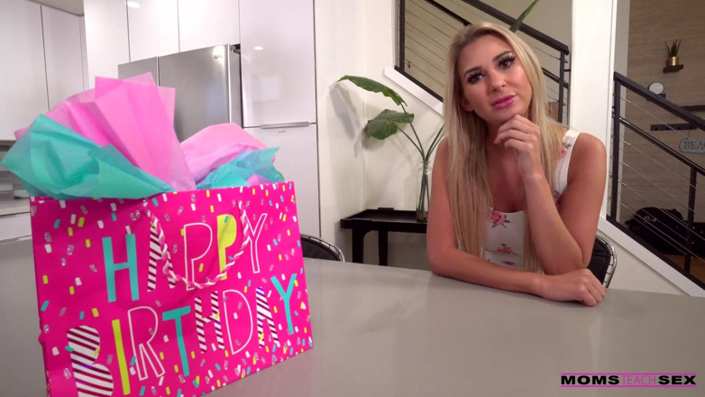Moms teach sex: Stepmom Helps Me Get Over My Ex - S15:e5