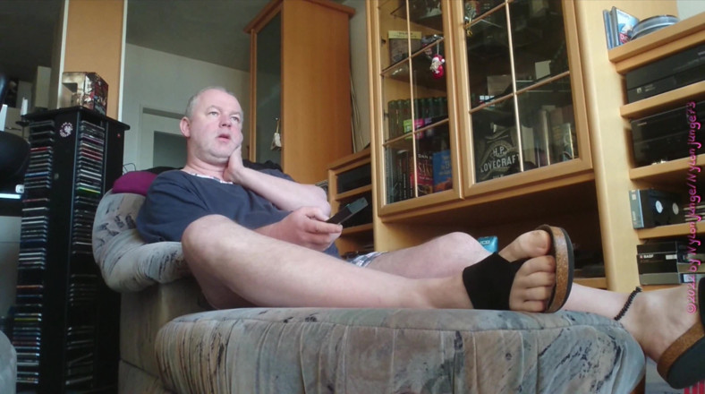 Carmen_Nylonjunge: Nylonjunge sleduje soukromé video 3.1