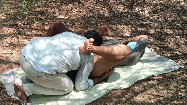 Apple baby: Foda quente na floresta