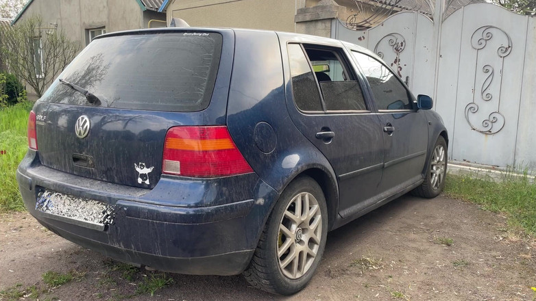 HotPrincessUA: Provocante sul sedile posteriore: saltando per il tuo piacere