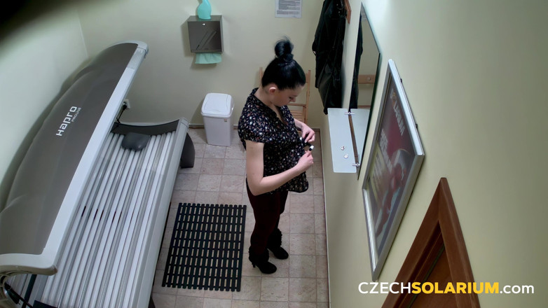 Czech Solarium: Czech Solarium 126: Horny Babe Masturbates in the Solarium and Puts...