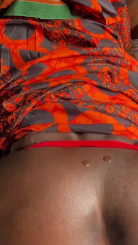 Une MILF Se Fait Baiser En L’absence De Son Mari