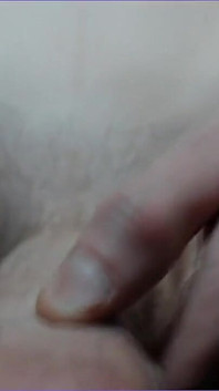 Travesti madrasta entra e fode você