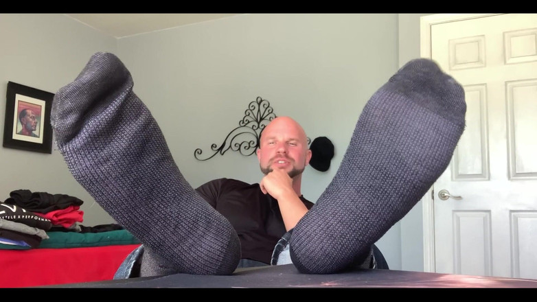 Jasons feet: ‪why Are My Feet so Ticklish in Dress Socks?