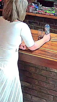 Acabo de atrapar a mi esposo engañando con la esposa del vecino