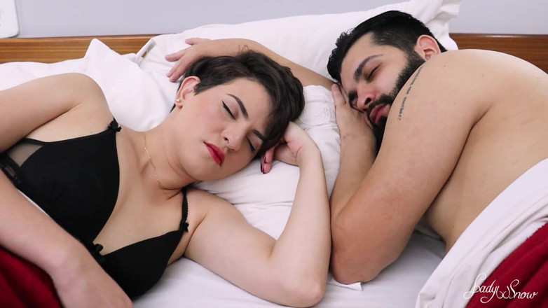 Lady Snow Brasil: Istriku dan saudara tirinya melakukan seks threesome dengan banyak anal