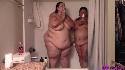 BBW Pleasures: BBW bff shower