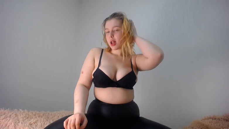 JuiceLussie: Virgin Teen Girl Fingers Her Ass for the First Time -...