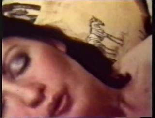 Vintage Usa: Un grosso cazzo nero vintage per una troia tettona!