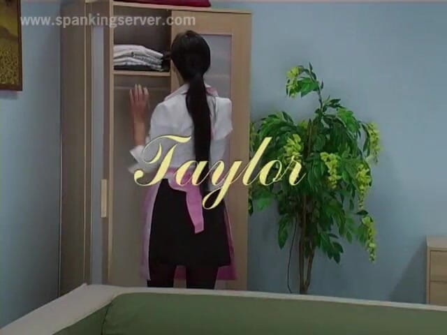 Spanking Server: Taylor voorbinddildo