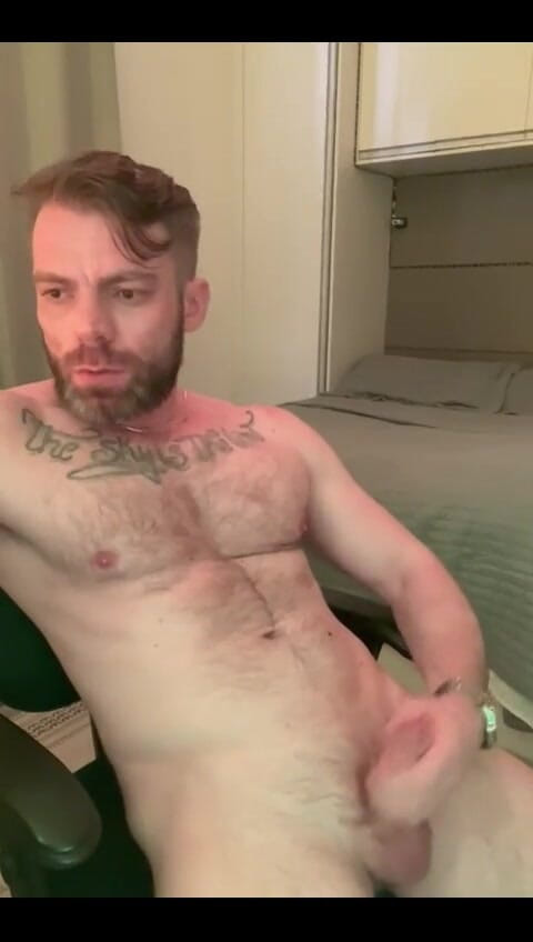 Pettenuzzu: हस्तमैथुन