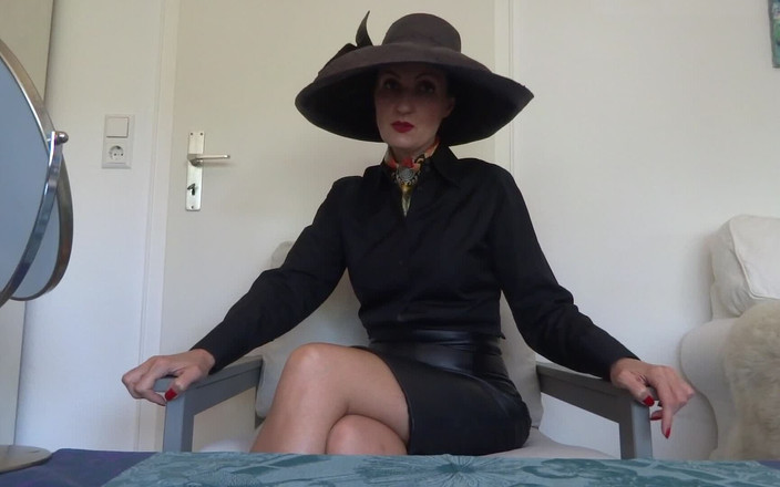 Lady Victoria Valente: Rahsia tentang wanita dalam selendang sutera