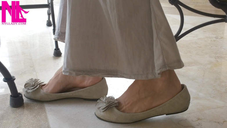 Nyllady: Ballet Flats sapateando descalça