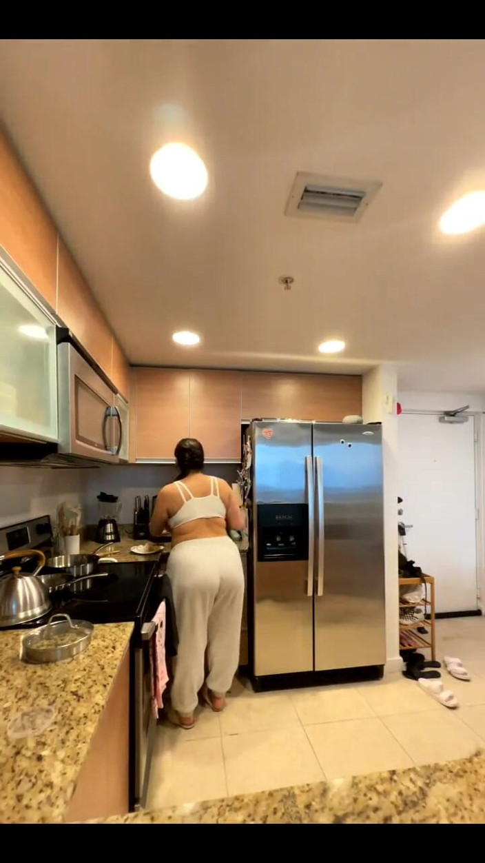 Dani Valentina: Dani Valentina ile canlı yayın