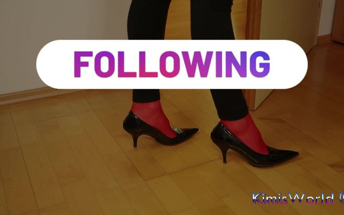 KimisWorld: Ciorapi roșii și joc cu picioarele stiletto sub colanți