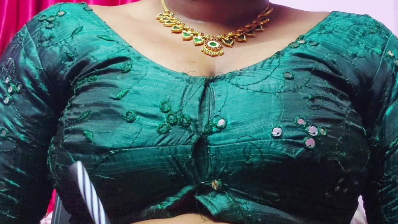 Desi Mohini: Une fille sexy du village baise avec mon mari