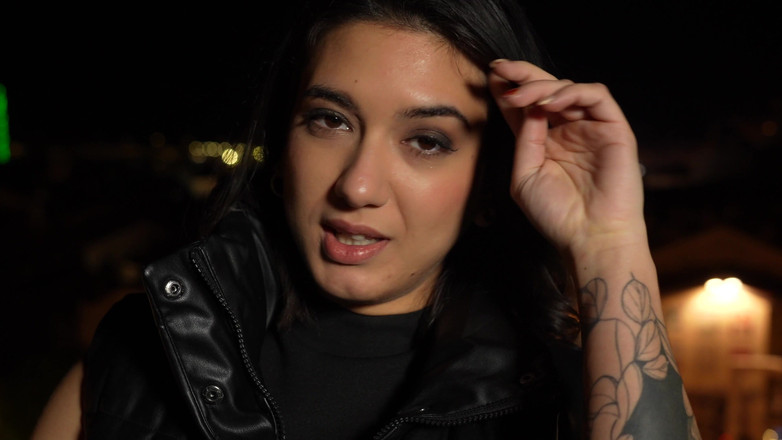 Jet sex prod: Mladá žena z Města Marsey testuje anální sex